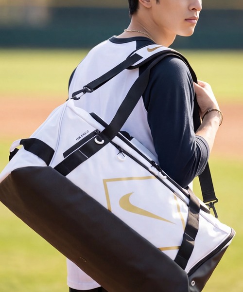 NIKE(ナイキ)の「【NIKE/ナイキ】ダイアモンドダッフルバッグ(ショルダーバッグ・メンズ・ブラック/ホワイト・FREE)」の3枚目の写真