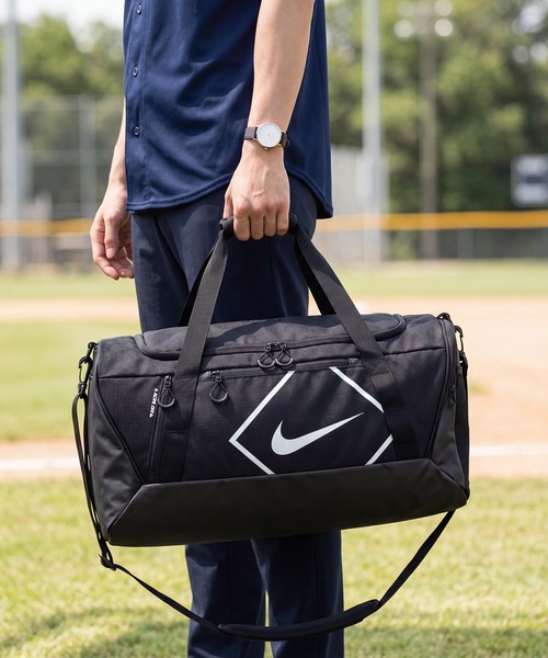 NIKE(ナイキ)の「【NIKE/ナイキ】ダイアモンドダッフルバッグ(ショルダーバッグ・メンズ・ブラック/ホワイト・FREE)」の8枚目の写真