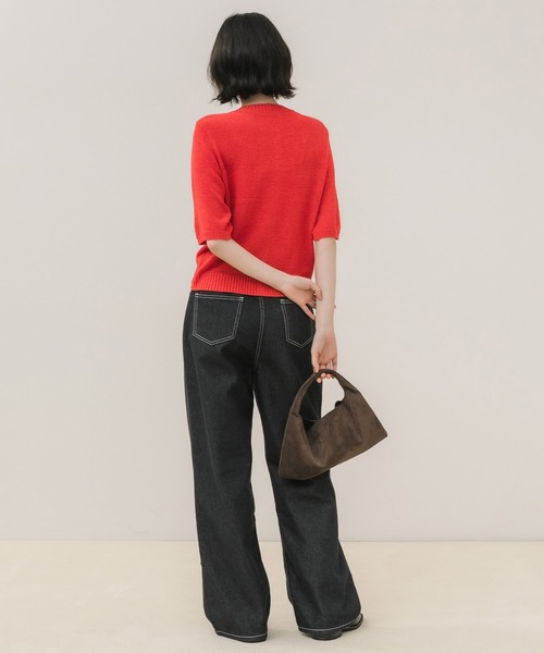 HEILIS（ヘイリス）の「テープヤーンニットカーデ / 半袖ニット 半袖カーディガン サマーニット 赤ニット クルーネック ニットカーデ 配色ボタン ポケットデザイン テープヤーン ショート丈 羽織り レディース 大人カジュアル シンプル 春服 夏服 秋服 韓国 デイリー お出かけ オフィスカジュアル（カーディガン/ボレロ・レディース・ブラウン/グレー/レッド/アイボリー・FREE）」の17枚目の写真