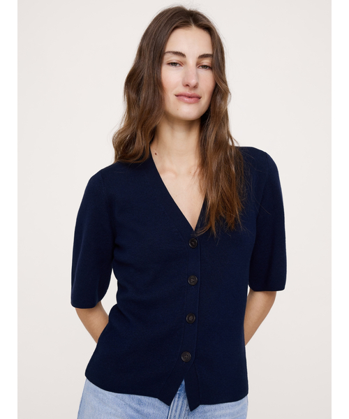 Banana Republic(バナナリパブリック)の「ラークスパー コットンシルク ショートスリーブ カーディガン(カーディガン/ボレロ・レディース・アイボリー/ネイビー・XS/L/M/S)」の7枚目の写真