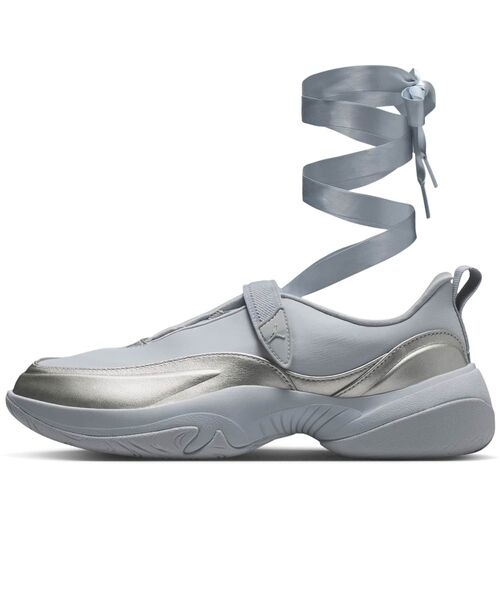 JORDAN BRAND(ジョーダンブランド)の「ジョーダン ポワント ウィメンズシューズ / Jordan Pointe Women's Shoes IB8597-002 Metallic Silver(バレエシューズ・レディース・シルバー・24/23.5/23/24.5/22.5/22/26/25.5/25)」の16枚目の写真