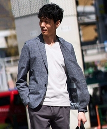 a.v.v（アーヴェヴェ）の「【速乾/ストレッチ/イージーケア/洗濯機で洗える】サッカーハニカムプリントスマートジャケット（テーラードジャケット）」