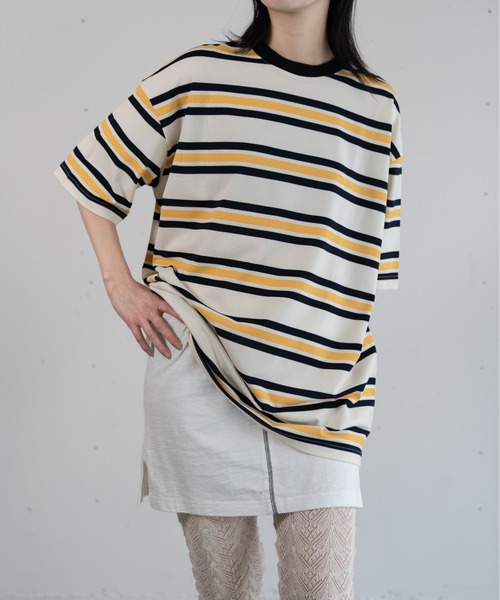 hwyl(ヒュイル)の「マルチボーダーTシャツ(Tシャツ/カットソー・レディース・アイボリー/ブラウン・FREE)」の11枚目の写真