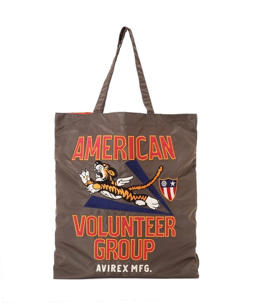 AVIREX(アヴィレックス)の「《WEB限定》NYLON TOTE BAG ”TIGER” / ナイロン トートバッグ タイガー / AVIREX / アヴィレックス(トートバッグ・メンズ・イエロー/セージグリーン/ブラウン/ロイヤルブルー・FREE)」の1枚目の写真
