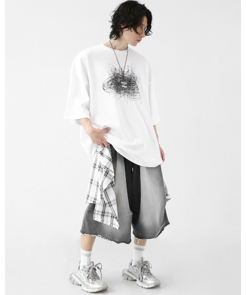 minsobi（ミンソビ）の「ノイズグラフィック オーバーサイズ 半袖Tシャツ（ユニセックス）（Tシャツ/カットソー・メンズ・ホワイト/ブラック・FREE）」の9枚目の写真