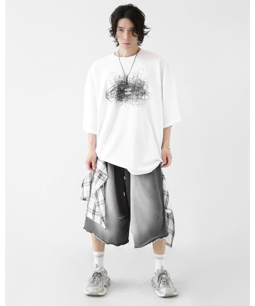 minsobi（ミンソビ）の「ノイズグラフィック オーバーサイズ 半袖Tシャツ（ユニセックス）（Tシャツ/カットソー・メンズ・ホワイト/ブラック・FREE）」の13枚目の写真