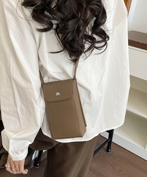 LOWO(ロワ)の「レザーミニショルダーバッグ スマホショルダー スマホポーチ 合成皮革(ショルダーバッグ・レディース・ブラウン/オフホワイト/アイボリー/ベージュ/ブラック/ピンク・FREE)」の21枚目の写真