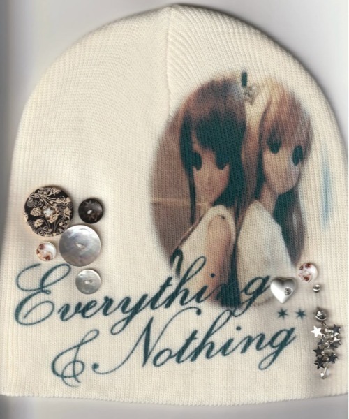 L.H.P(エルエイチピー)の「HOLECO/ホレコ/Yumi Buttons Beanis(ニットキャップ/ビーニー・レディース・ホワイト/ブラウン系その他4・F)」の2枚目の写真