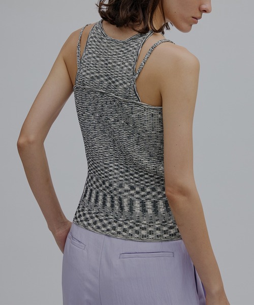 Ameri(アメリ)の「MEDI GRADATION KASURI KNIT TOP(タンクトップ・レディース・ブルー/カーキ/ブラック・FREE)」の19枚目の写真