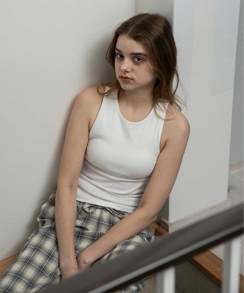 lawgy（ラウジー）の「embroidery rib tank top / エンブロイダリーリブタンクトップ（タンクトップ・レディース・ライトグリーン/オレンジ系/ホワイト・FREE）」の6枚目の写真