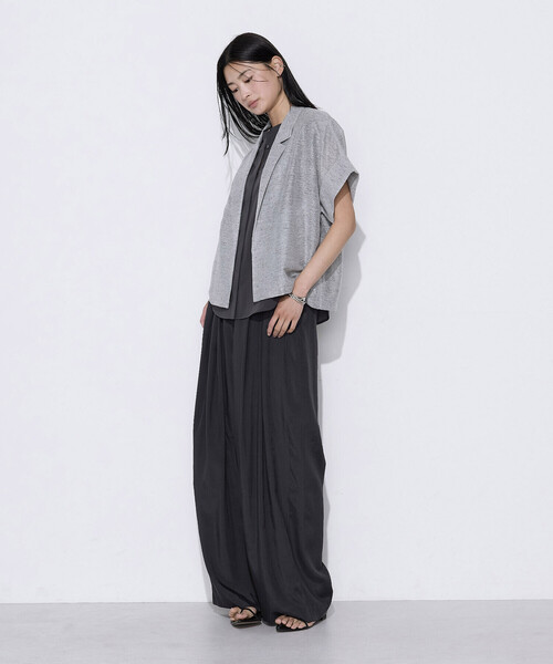 COMME CA(コムサ)の「シルク・平 ワイドタックカーブパンツ(その他パンツ・レディース・カーキ/スミクロ・7号/11号/9号)」の3枚目の写真