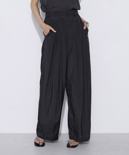COMME CA(コムサ)の「シルク・平 ワイドタックカーブパンツ(その他パンツ・レディース・カーキ/スミクロ・7号/11号/9号)」の10枚目の写真