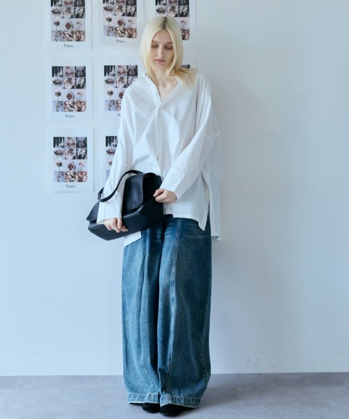 flaeu(フラユ)の「Loose Drop Shoulder Shirt(シャツ/ブラウス・レディース・ブラック/ホワイト・FREE)」の8枚目の写真