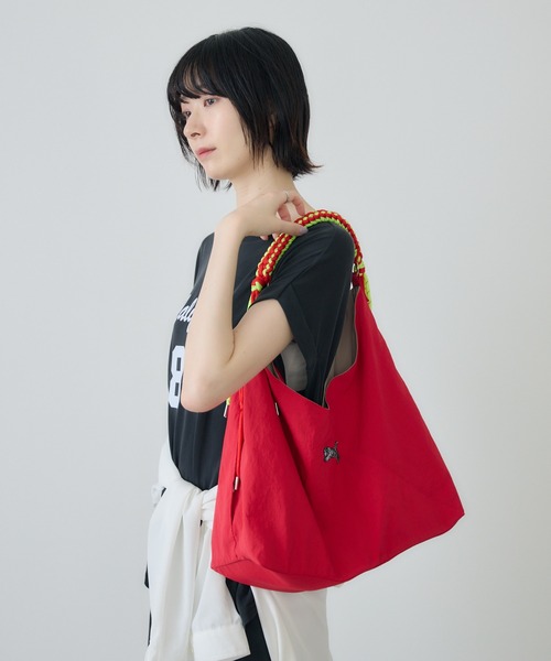 Paradise Picnic（パラダイスピクニック）の「TRANOI. コードショルダーBAG（ショルダーバッグ・レディース・チャコールグレー/レッド/アイボリー・FREE）」の22枚目の写真