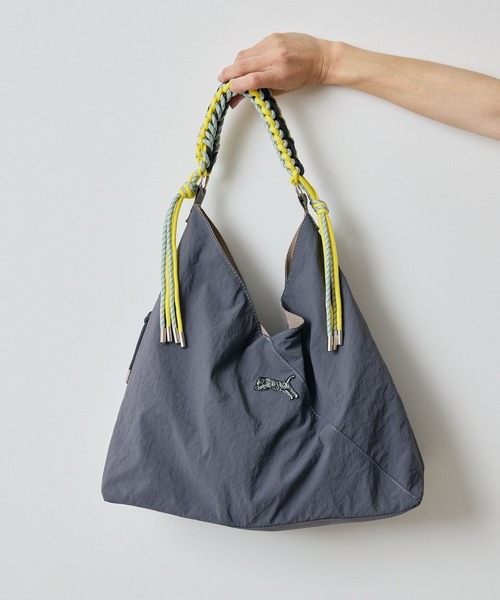 Paradise Picnic（パラダイスピクニック）の「TRANOI. コードショルダーBAG（ショルダーバッグ・レディース・チャコールグレー/レッド/アイボリー・FREE）」の14枚目の写真