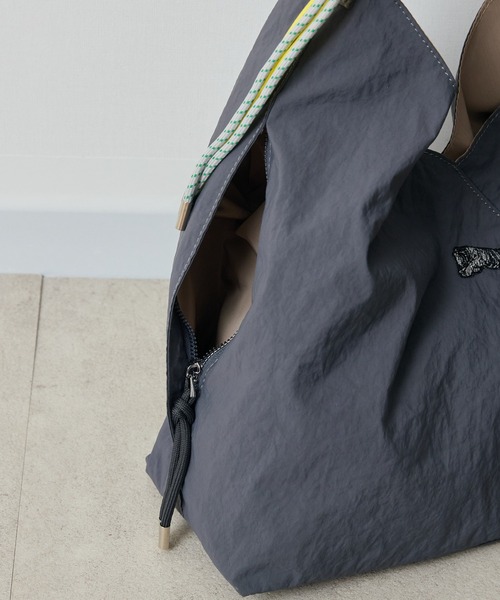 Paradise Picnic（パラダイスピクニック）の「TRANOI. コードショルダーBAG（ショルダーバッグ・レディース・チャコールグレー/レッド/アイボリー・FREE）」の20枚目の写真