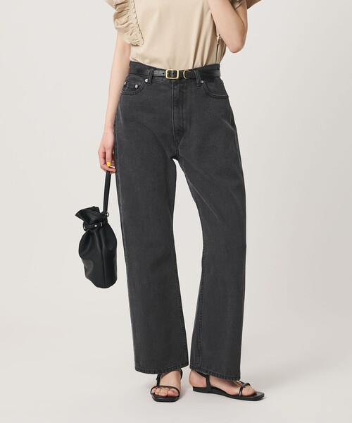BEAUTY&YOUTH UNITED ARROWS(ビューティーアンドユースユナイテッドアローズ)の「【WEB限定】ワイドフレア デニムパンツ ウォッシャブル(デニムパンツ・レディース・ダークグレー/ネイビー/ライトブルー・L/M/S)」の2枚目の写真