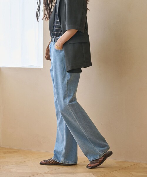 BEAUTY&YOUTH UNITED ARROWS(ビューティーアンドユースユナイテッドアローズ)の「【WEB限定】ワイドフレア デニムパンツ ウォッシャブル(デニムパンツ・レディース・ダークグレー/ネイビー/ライトブルー・L/M/S)」の7枚目の写真
