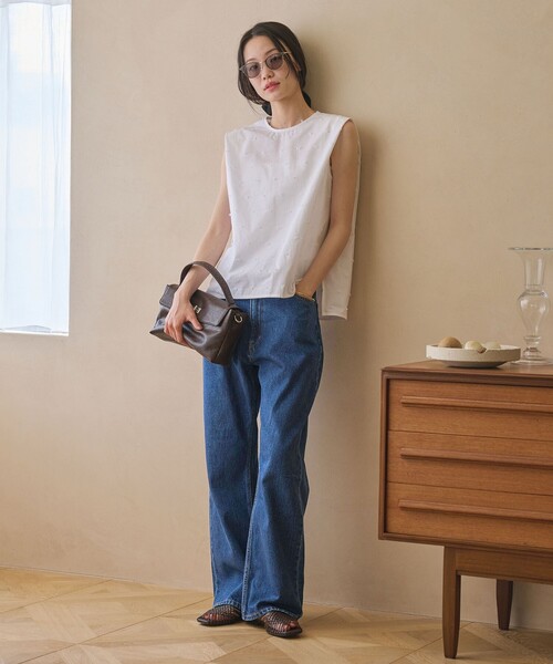 BEAUTY&YOUTH UNITED ARROWS(ビューティーアンドユースユナイテッドアローズ)の「【WEB限定】ワイドフレア デニムパンツ ウォッシャブル(デニムパンツ・レディース・ダークグレー/ネイビー/ライトブルー・L/M/S)」の22枚目の写真