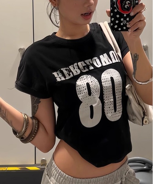 AsheKsha(アシクシャ)の「ナンバープリントショート丈 T シャツ(Tシャツ/カットソー・レディース・ブラック・M)」の7枚目の写真