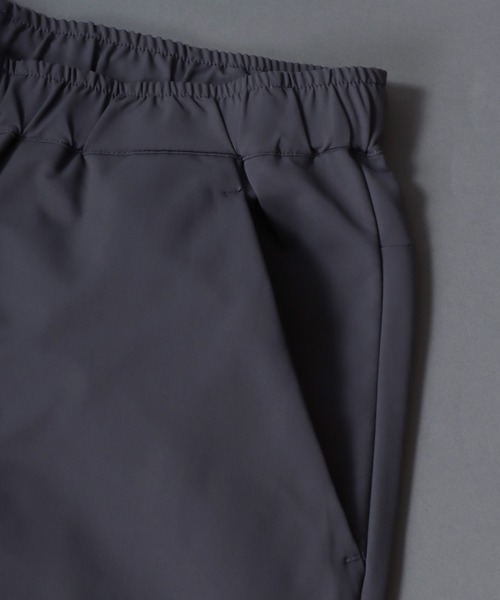 SITRY(シトリー)の「High Function Tapered Pants/マルチファンクション 防風 軽量 ストレッチ 撥水 保温 イージーケア テーパードパンツ イージーパンツ(その他パンツ・メンズ・グレー/ブラック・M/L/LL)」の6枚目の写真