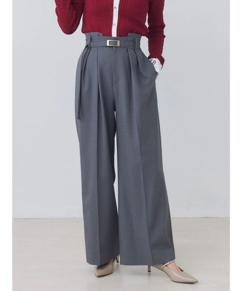 TONAL(トーナル)の「ハイウエストタックワイドパンツ(スラックス・レディース・グレー/ネイビー/ブラウン・MEDIUM/SMALL)」の5枚目の写真