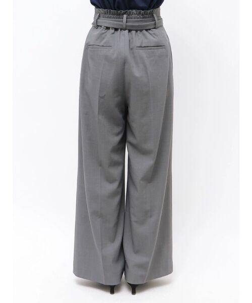 TONAL(トーナル)の「ハイウエストタックワイドパンツ(スラックス・レディース・グレー/ネイビー/ブラウン・MEDIUM/SMALL)」の18枚目の写真