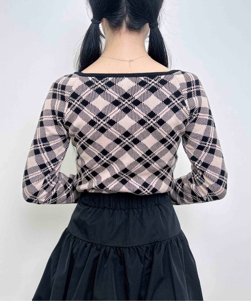 INGNI（イング）の「【WEB限定】パールビット付チェックニット（ニット/セーター・レディース・ベージュ系2/ピンク系2/ブラック×ホワイト・M）」の9枚目の写真