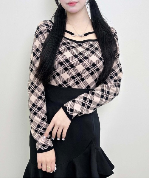 INGNI（イング）の「【WEB限定】パールビット付チェックニット（ニット/セーター・レディース・ベージュ系2/ピンク系2/ブラック×ホワイト・M）」の12枚目の写真