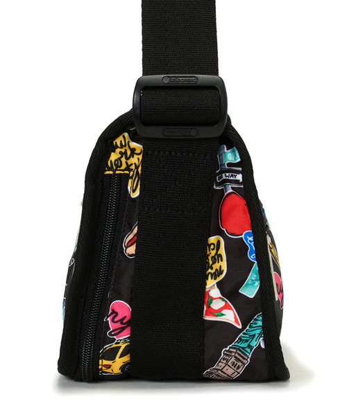 LeSportsac(レスポートサック)の「SMALL EVERYDAY BAG NYCアイコニックステッカーズ(ショルダーバッグ・レディース・その他・FREE)」の5枚目の写真