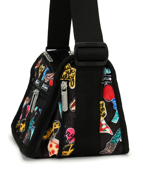 LeSportsac(レスポートサック)の「SMALL EVERYDAY BAG NYCアイコニックステッカーズ(ショルダーバッグ・レディース・その他・FREE)」の6枚目の写真