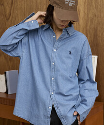 PUBLUX（パブリュクス）の「U.S. POLO ASSN. × PUBLUX/ユーエスポロアッスン 別注 ワンポイント 刺繍 デニムシャツ　限定展開（シャツ/ブラウス）」
