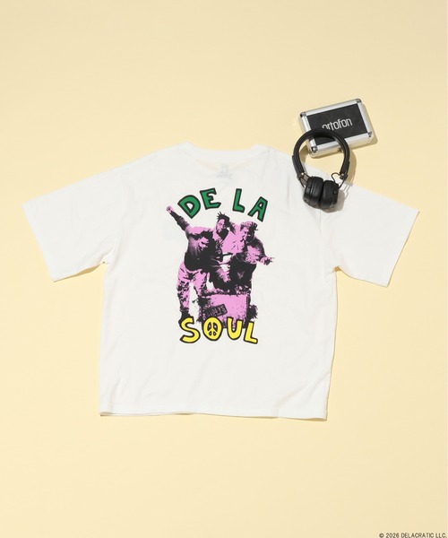 BAYFLOW（ベイフロー）の「【De La Soul】バックプリントアート TEE [一部店舗・WEB限定]（Tシャツ/カットソー・メンズ・ホワイト/チャコールグレー/ベージュ・SMALL/MEDIUM/LARGE）」の2枚目の写真