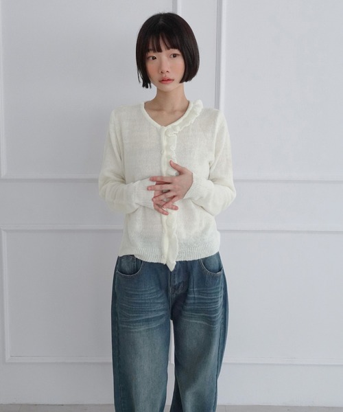 by muni:r(バイ ムニール)の「ヘイズフリルニットカーディガン/2026 AW COLLECTION(ニット/セーター・レディース・チャコール/アイボリー/パープル・FREE)」の5枚目の写真