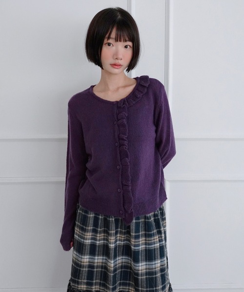 by muni:r(バイ ムニール)の「ヘイズフリルニットカーディガン/2026 AW COLLECTION(ニット/セーター・レディース・チャコール/アイボリー/パープル・FREE)」の16枚目の写真