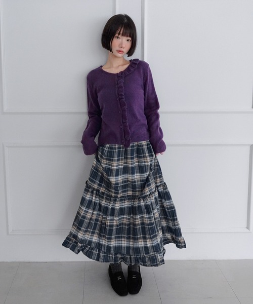by muni:r(バイ ムニール)の「ヘイズフリルニットカーディガン/2026 AW COLLECTION(ニット/セーター・レディース・チャコール/アイボリー/パープル・FREE)」の17枚目の写真