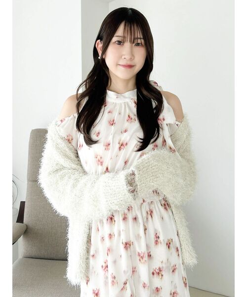dazzlin(ダズリン)の「コールドショルダーアシメシフォンワンピース(ワンピース・レディース・ピンク/ネイビー・SMALL/MEDIUM)」の10枚目の写真