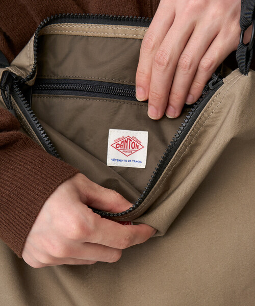 DANTON(ダントン)の「SAINT-HONORE - Canvas Sholder Bag(ショルダーバッグ・レディース・チャコール/アイボリー/ブラック/オレンジ/ブラウン系その他・-)」の6枚目の写真