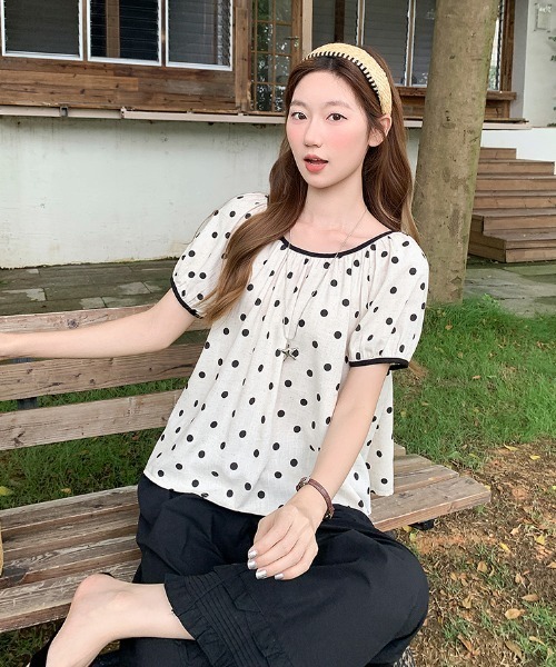 FAVORITO(ファヴォリート)の「ドット柄ブラウス(シャツ/ブラウス・レディース・ブラック/ブラウン・S/M/L)」の6枚目の写真