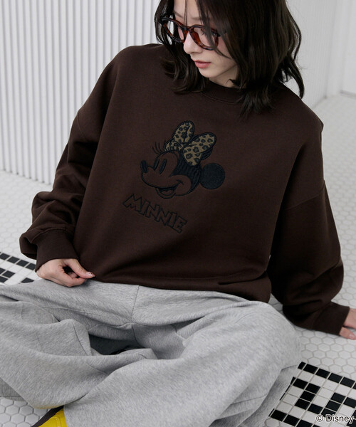 PUBLUX(パブリュクス)の「PUBLUX/パブリュクス Minnie Mouse/ミニーマウス/ レオパード柄 ドッキング スウェット 限定展開(スウェット・レディース・ブラウン/チャコールグレー/ライトグレー・フリ-)」の3枚目の写真