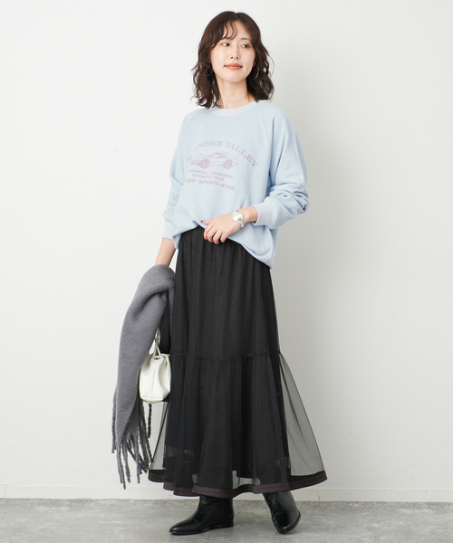 SLOBE IENA(スローブイエナ)の「BOOK CLUB/ブッククラブ SLOBE別注 CAR SWEAT 【洗濯機使用可能】(スウェット・レディース・アイボリー/スカイブルー・FREE)」の3枚目の写真