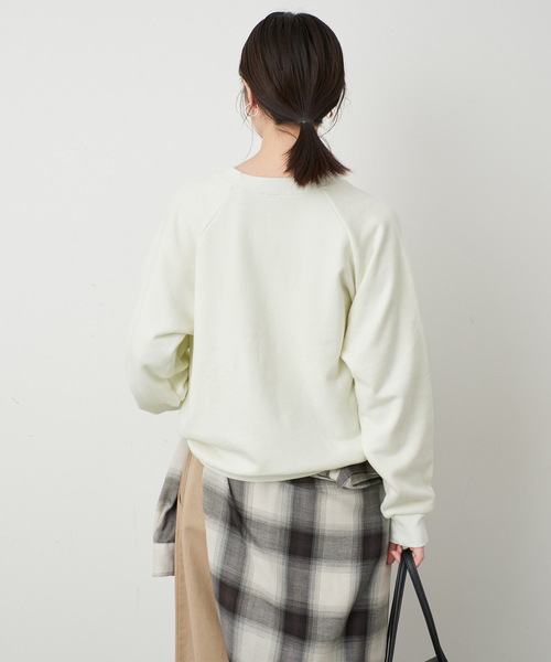 SLOBE IENA(スローブイエナ)の「BOOK CLUB/ブッククラブ SLOBE別注 CAR SWEAT 【洗濯機使用可能】(スウェット・レディース・アイボリー/スカイブルー・FREE)」の19枚目の写真