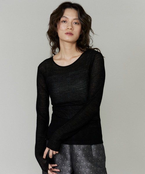 la veille by SUPERIOR CLOSET(ラベイユバイスーペリアクローゼット)の「シアーギャザープルオーバー(ニット/セーター・レディース・ブラック/グレイッシュベージュ・9号)」の14枚目の写真