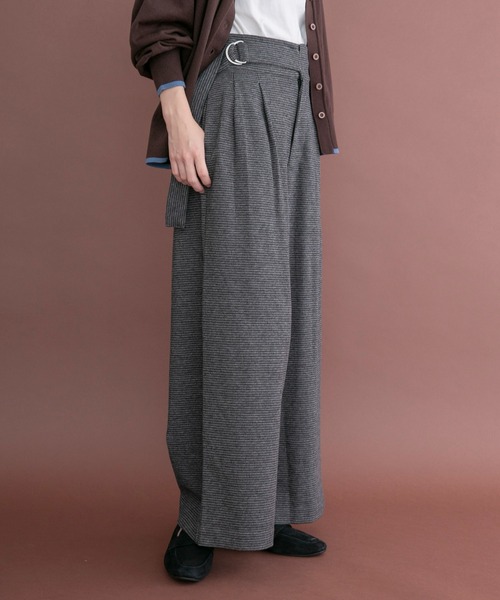 ITEMS URBANRESEARCH（アイテムズ アーバンリサーチ）の「アシメデザインチェックパンツ（その他パンツ・レディース・ブラウン/ブラック・SMALL/MEDIUM）」の2枚目の写真
