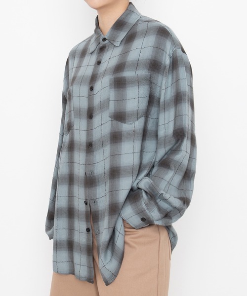 PUNYUS(プニュズ)の「【NEW SIZE】オンブレチェックシャツ(ビジネスシャツ・レディース・ピンク/サックスブルー/ブラック・5/3/4/2/1)」の2枚目の写真