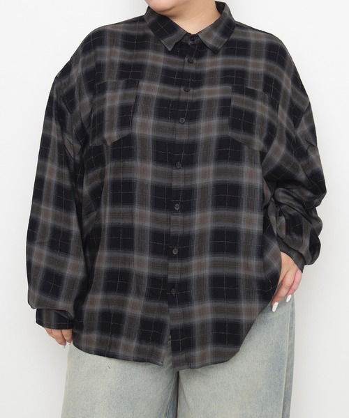 PUNYUS(プニュズ)の「【NEW SIZE】オンブレチェックシャツ(ビジネスシャツ・レディース・ピンク/サックスブルー/ブラック・5/3/4/2/1)」の4枚目の写真