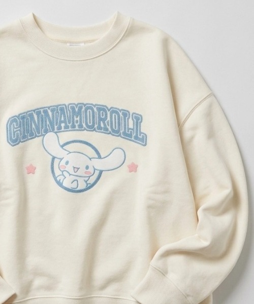 sanrio(サンリオ)の「2026AW Sanrio/サンリオ オーバーサイズ 裏起毛 キャラクター サガラ刺繍 スウェットトレーナー(スウェット・レディース・アイボリー/スミクロ・L)」の1枚目の写真
