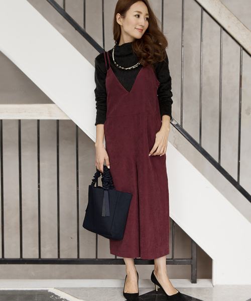 REAL CUBE(リアルキューブ)の「REAL CUBE ピーチスエードキャミオールインワン(つなぎ/オールインワン・レディース・ネイビー/テラコッタ/キャメル/ボルドー/カーキ・38)」の5枚目の写真