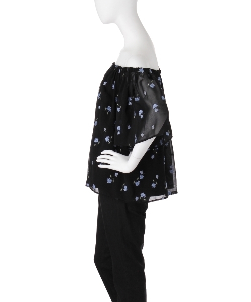 LAGUNAMOON（ラグナムーン）の「エンブロイダリーフレアーブラウス（シャツ/ブラウス・レディース・ベージュ/ブラック・FREE）」の7枚目の写真