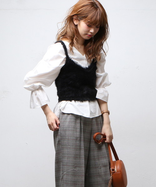 natural couture（ナチュラルクチュール）の「モンスターシャギービスチェ（ニット/セーター・レディース・アイボリー/ブラック/グリーン/プラム・FREE）」の10枚目の写真